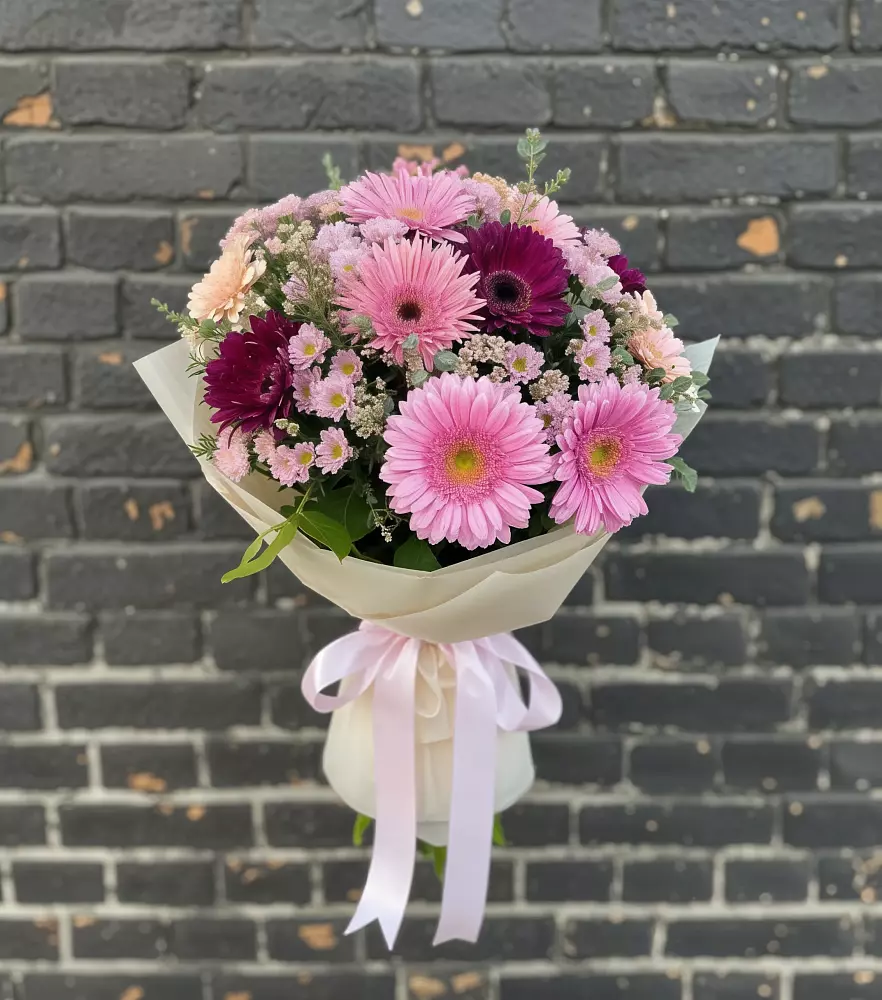 Букет цветов из: Герберы и Хризантемы в Лысково