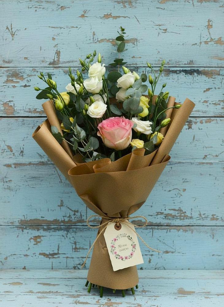 Букет цветов из: Розы и Лизиантусы в Лысково