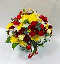 Цветочная композиция из Хризантемы и Розы в корзине в Лысково