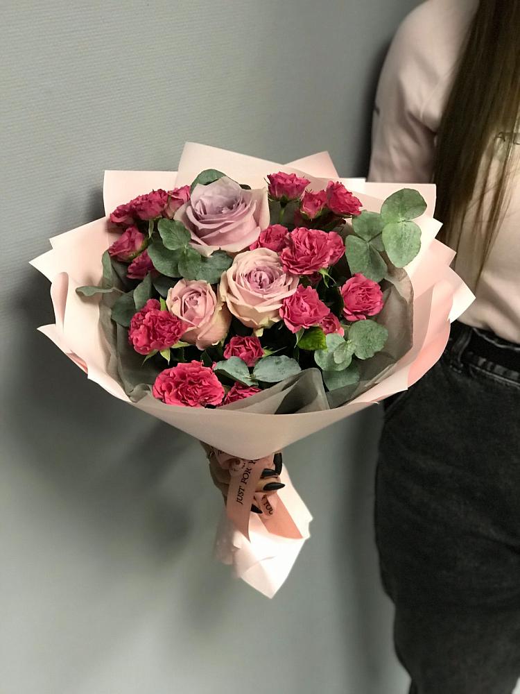 Букет восхищение в Лысково Букет цветов из: Гвоздики и Розы в Лысково